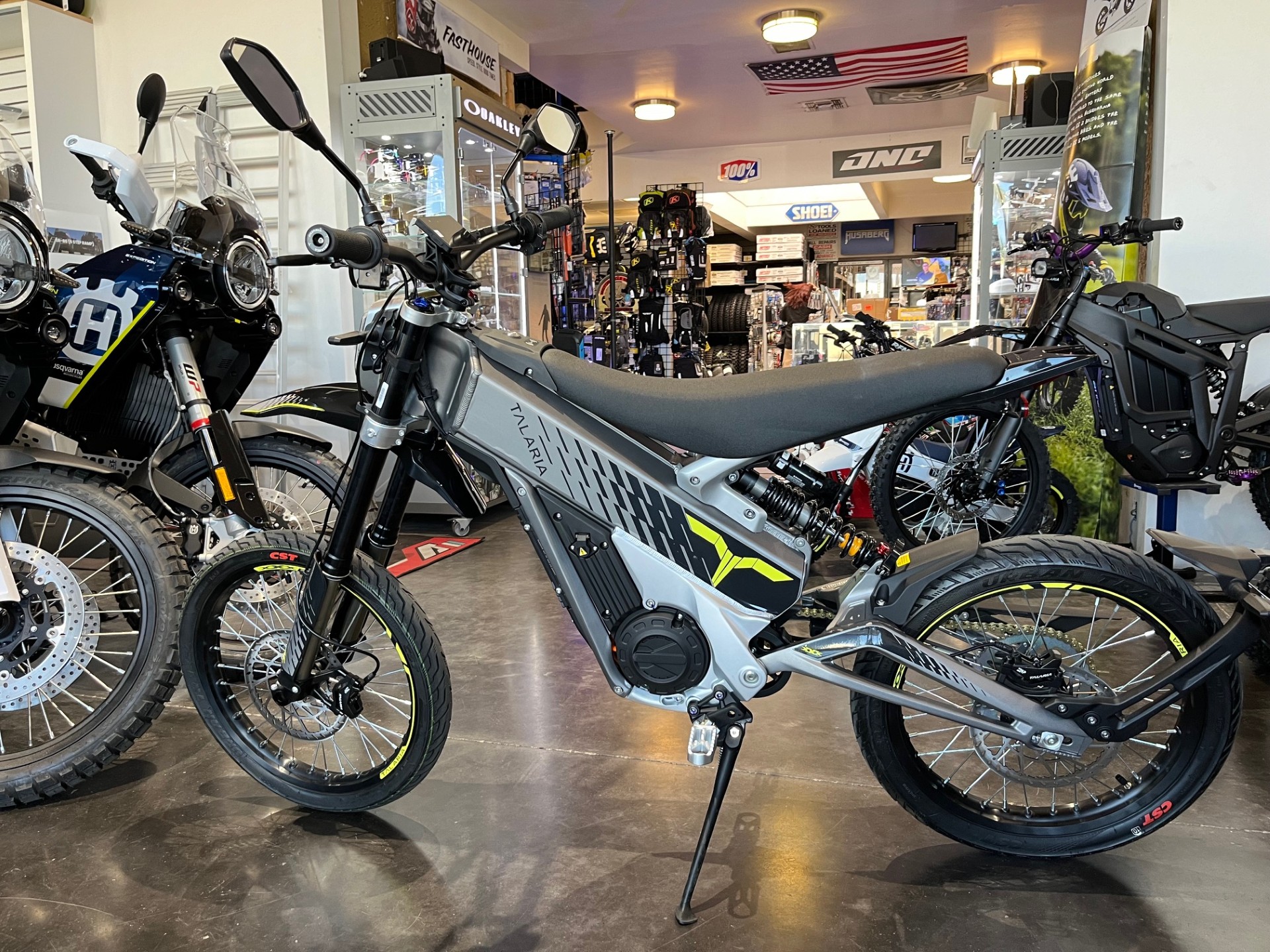 Talaria XXX Silver Edition - Image 2